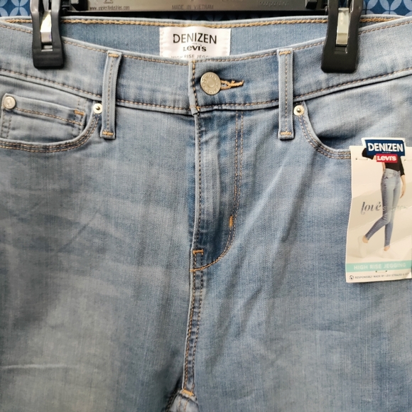 Denizen by Levi's - Juniors light blue, high-rise denim jeans. NWT. Size - 7M - Picture 6 of 10